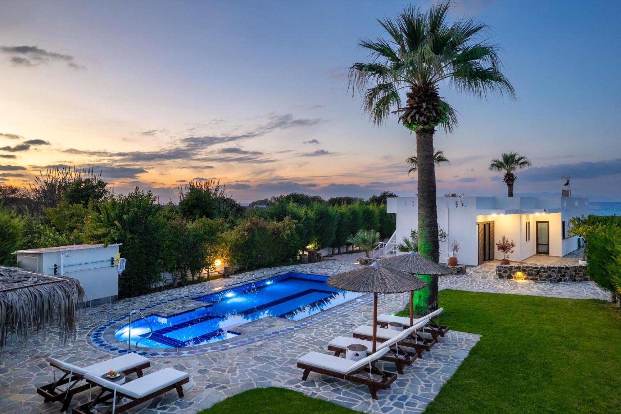 Villa Palmeras Soroni المظهر الخارجي الصورة