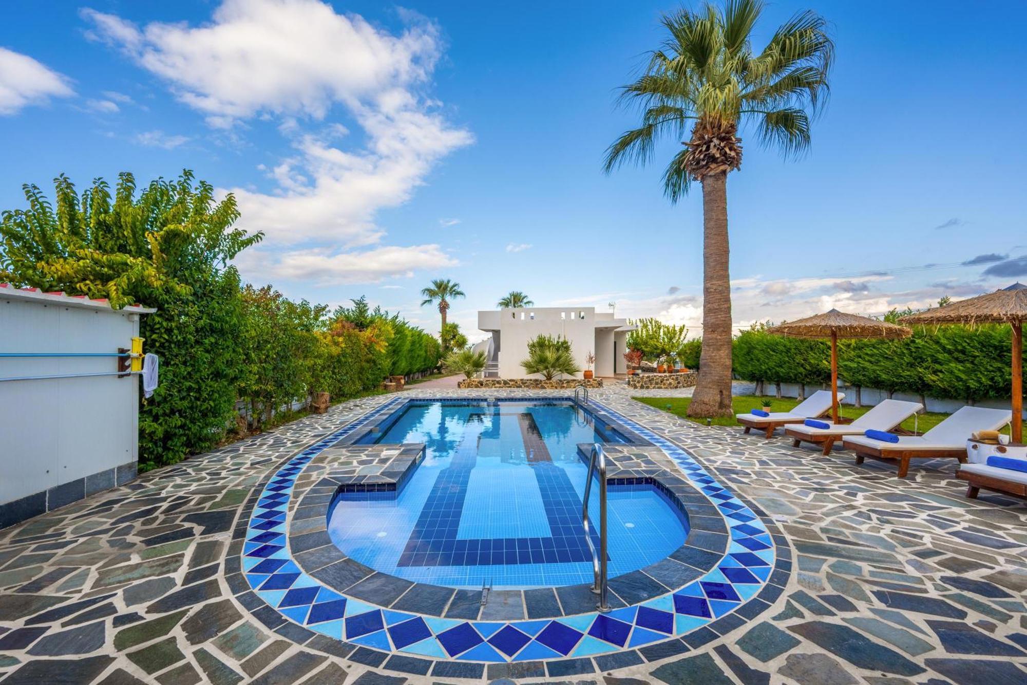 Villa Palmeras Soroni المظهر الخارجي الصورة